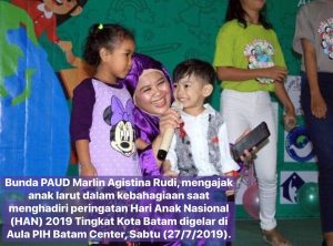  Marlin Bawa Anak Anak Gembira Bersama