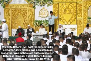 HMR dan Marlin Zikir Bersama Ribuan Mahasiswa Polibatam 