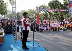 HMR Lepas 10 Ribu Peserta Gerak Jalan