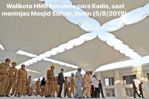 Ajak Rapat Kadis Sambil Berdiri,  HMR Bahas Peresmian Masjid Sultan