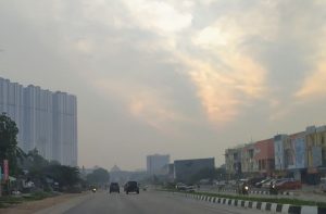 Kabut Tipis, Hati-hati di Jalan