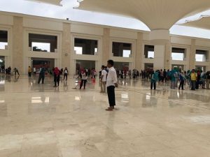 HMR dan Ribuan ASN Pemko Batam Goro Masjid Sultan