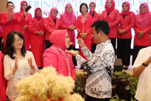 Hari Ibu, Perlakuan HMR ke Marlin Bikin Baper