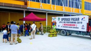 Warga Serbu Operasi Pasar Elpiji 3Kg di Kelurahan Buliang, Batuaji