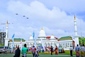 Wooow Luar Biasa… Warga Terpukau Atraksi Pesawat Tempur di Hari Jadi Kota Batam