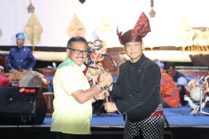 Sebelum Ki Urip Mendalang, Jefridin Beri Penghargaan 12 Pilot Pesawat Tempur