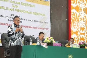 Di UIR, Jefridin Papar Strategi Pendidikan di Era Revolusi Industri 4.0 dan Humanity 5.0