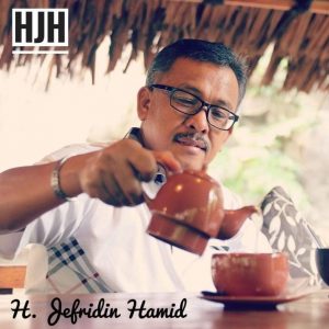 Para Tokoh Terkenal dan Tehnya