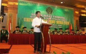 HMR Ajak Wisudawan Sekolah Tinggi Ibnu Sina Kembangkan Pariwisata Batam