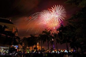 3… 2… 1… Selamat Tahun Baru Batam!