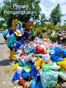 Warga Keluhkan Sampah Berserakan, Camat Sagulung Jawab dengan Kerja Kerja Kerja