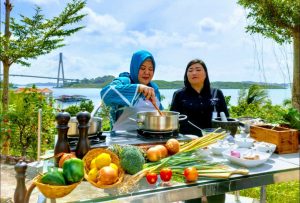 Sajikan Menu Tradisional Kekinian, HMA Eksplorasi Masakan Melayu di Trans7