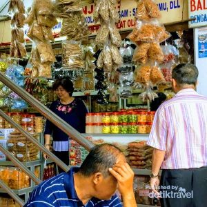 Mengunjugi Pasar Penuin, Tempat Favorit Warga Singapura Belanja di Batam