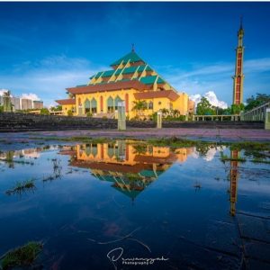Mulai Hari Ini, Sebaiknya Salat Berjamaah di Rumah Dulu