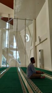 Salat di Masjid BJ Habibie, Masjid Baru BP Batam