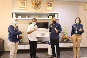 Diterima Jefridin, Bank Mandiri Serahkan Bantuan Tangani Covid-19 di Batam