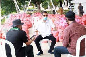 Ambil Sembako Gratis, HAM Minta Warga Lakukan Protokol Covid-19