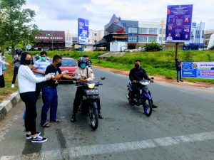 Bantu Tangani Covid-19, IKAPTK Turun ke Jalan, Bagikan Masker, Hand Sanitizer & Takjil