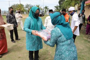 HMA Datang ke Galang tuk Ringankan Beban Anak Yatim, Panti Jompo dan Santri
