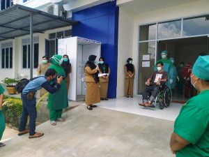 Tak hanya Diantar Pulang, Gugus Tugas juga Pantau Perkembangan Pasien yang Sembuh