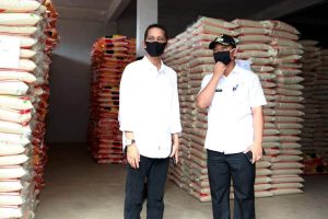 Akhirnya Datang Juga, Pemko Guyur Warga Nongsa 23.832 Paket Bahan Pokok Gratis