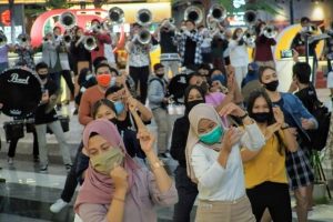 Flashmob BBDC Bikin Heboh Grand Mall, Pengunjung pun Ikut Menari & Bernyanyi