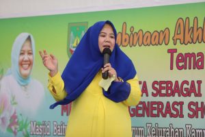 Buka Pembinaan Akhlak Mulia, Marlin: Harta Paling Berharga adalah Keluarga