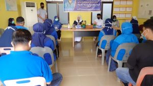 Marlin Semangati & Apresiasi Petugas Puskesmas Sambau Lawan Covid-19