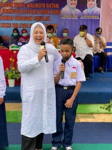 Imbas Covid-19 Cukup Nyata, Syukurlah Ada Bantuan Seragam Gratis