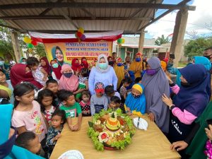 Dapat Surprise Ulang Tahun dari Ibu-ibu Kavling Kabil, Marlin Balas Traktir Es Krim
