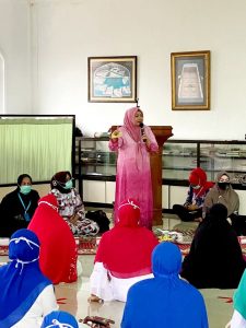 Komunikatif, Marlin Sebut Seorang Ibu sebagai Manajer Rumah Tangga