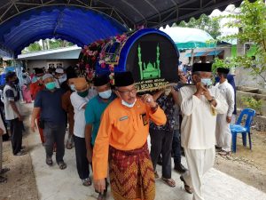Kabid Kearsipan Pemko Batam Berpulang, Jefridin Usung Keranda Paling Depan