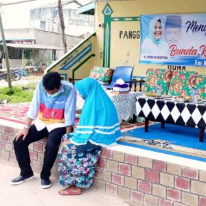 Filosofi Fotografi: Coba Perhatikan Gesture HMR saat Mendengar Curhatan Warga Ini