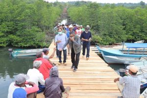 Tinjau Jembatan Pulau Air Raja & Subang Mas, Jefridin Pastikan Segera Dibangun