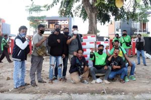 Tak Hanya Yayasan Sosial, Kang Ojol Juga Dapat Bantuan Paket Bahan Pokok