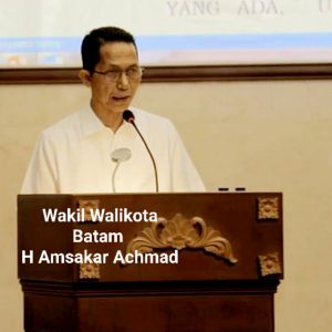 Tanggapi Fraksi-fraksi, Paparan Amsakar “Getarkan” Ruang Sidang DPRD Batam