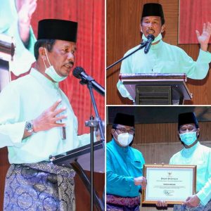 Salute! Para Pengabdi Penuh Kesetiaan Terima Anugerah Batam Madani
