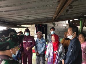 Korban Gelombang Pasang di Batumerah Tenang, Amsakar Datang Gelontorkan Bantuan