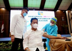 Tetap Bugar Usai Divaksin Covid-19, HMR Pilih Langsung Bekerja