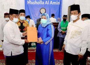 Dari Masjid ke Masjid, Wagub Marlin Safari Ramadan sambil Serahkan Bantuan