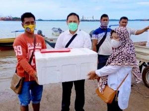 Kelompok Budidaya Ikan dapat 𝟱.𝟬𝟬𝟬 𝗕𝗶𝗯𝗶𝘁 𝗞𝗲𝗿𝗮𝗽𝘂 dari Dinas Perikanan Kota Batam