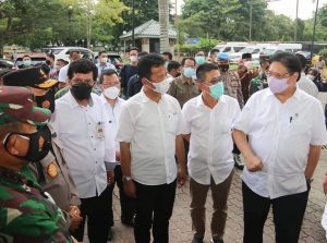 Dampingi Menko Airlangga, HMR Buktikan Vaksinasi 𝟮𝟯.𝟬𝟯𝟰 Pekerja Industri di Batam