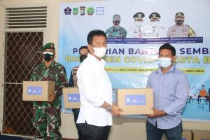 Warga Bergerak, Sumbang 2.000 Paket Bahan Pokok untuk Keluarga Pasien Covid-19