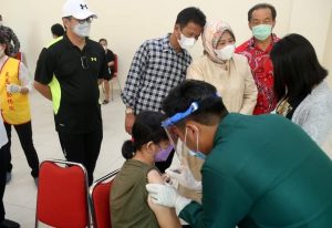Tiada Hari di Batam tanpa Vaksinasi, HMR Apresiasi Dukungan Penuh Wagub Marlin&nbsp;