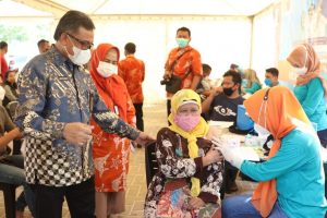 Tak Perlu Tunggu Lama, HMR 𝗚𝗿𝗮𝘁𝗶𝘀-kan Vaksinasi Pekerja Industri Sekarang Juga!