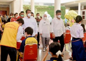 Tinjau Vaksinasi Pelajar, Wagub Marlin Harap Sekolah Tatap Muka Cepat Terlaksana