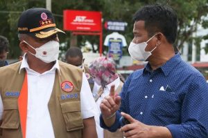 Tinjau Posko PPKM, Kepala BNPB Kagum Lihat Dedikasi HMR Kendalikan Covid-19