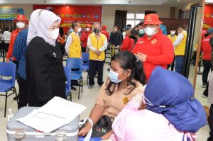 Suksesnya Vaksinasi di Kepri Bukti Kuatnya Tekad Masyarakat Menang Lawan Pandemi