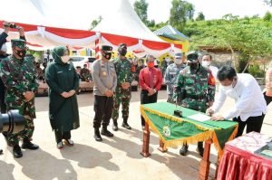 Penutupan TMMD di Setokok, Wagub Marlin Apresiasi Sinergi TNI Percepat Pembangunan