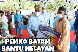 134 Nelayan, 10 Kelompok Usaha Terima Alat Penangkapan Ikan